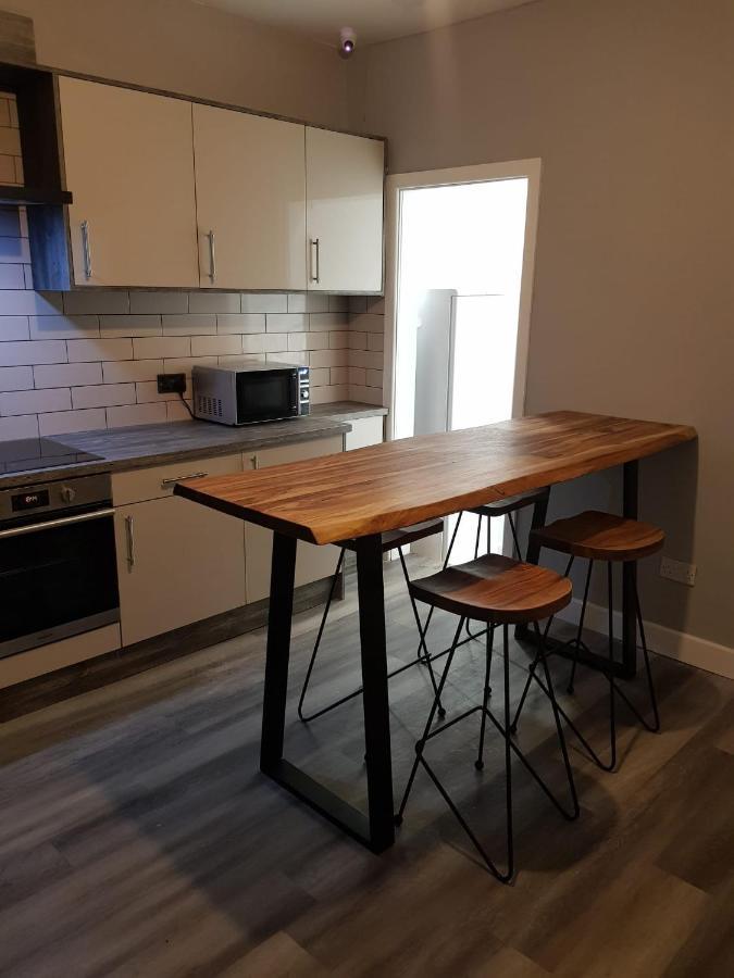 Highfields Living - All Rooms Ensuite- Free Wifi- Free Local Parking Sheffield Exteriör bild
