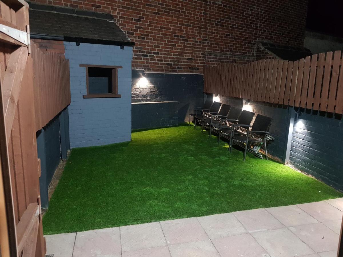 Highfields Living - All Rooms Ensuite- Free Wifi- Free Local Parking Sheffield Exteriör bild