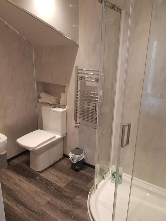 Highfields Living - All Rooms Ensuite- Free Wifi- Free Local Parking Sheffield Exteriör bild
