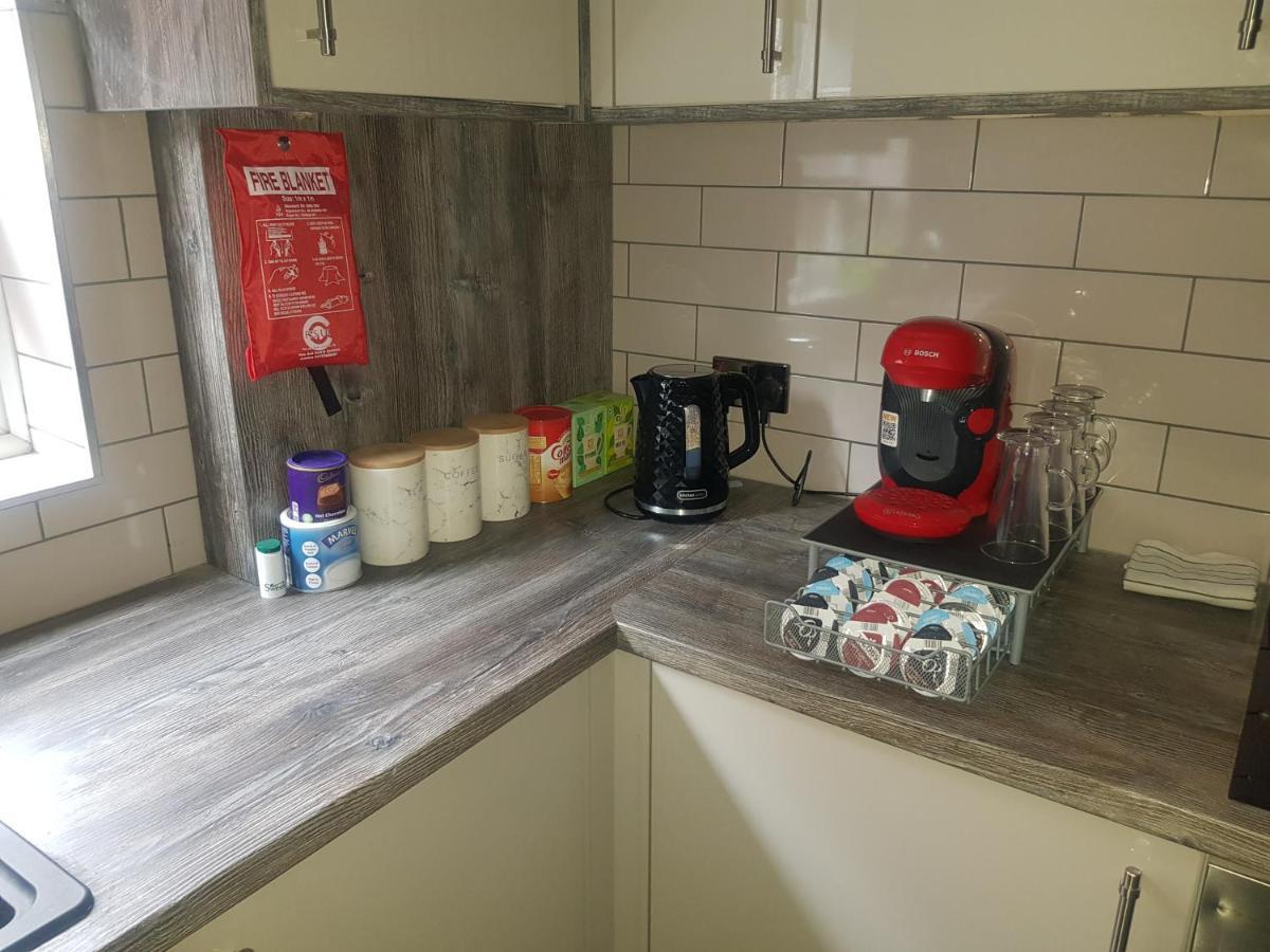 Highfields Living - All Rooms Ensuite- Free Wifi- Free Local Parking Sheffield Exteriör bild