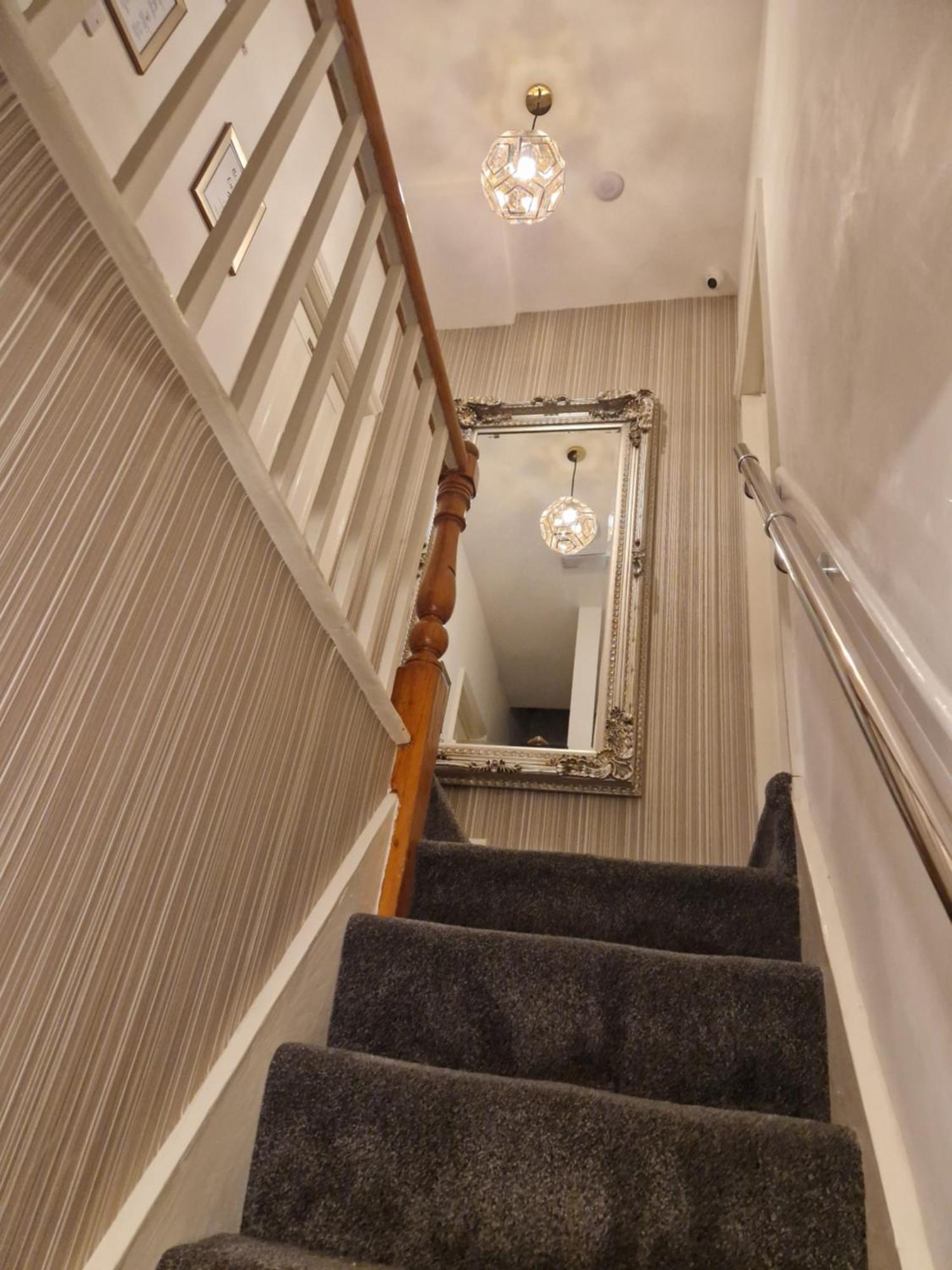 Highfields Living - All Rooms Ensuite- Free Wifi- Free Local Parking Sheffield Exteriör bild